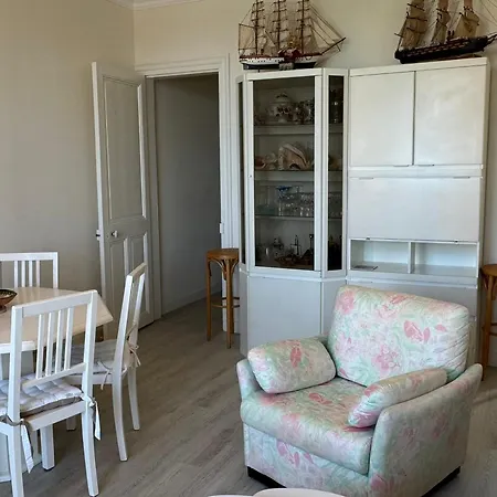 2 Pieces En Front De A - Fr-1-487-385